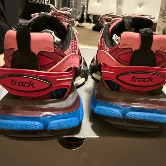 100% authentic BALENCIAGA track sneakers size 37 - Picture 7 of 8